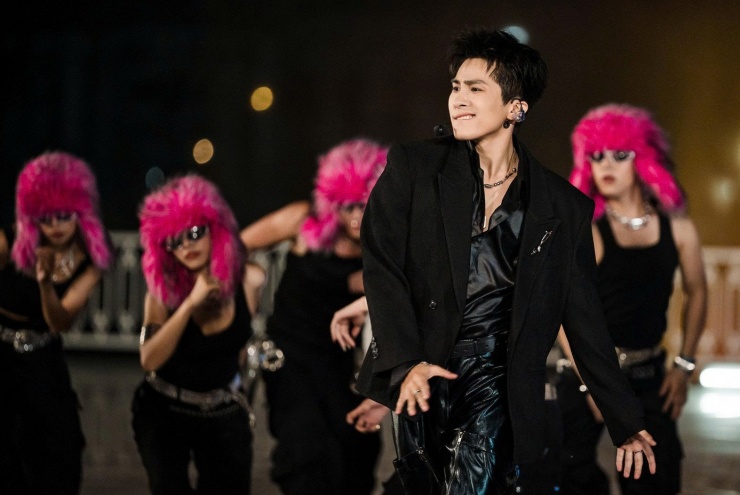 Phần trình diễn giữa "team trắng" Dấu có đến đâu (CONGB, Vương Bình, Lohan và Nhâm Phương Nam) và "team đen" (Negav, SơnK) khép lại phần trình diễn chính của các anh trai. Chương trình