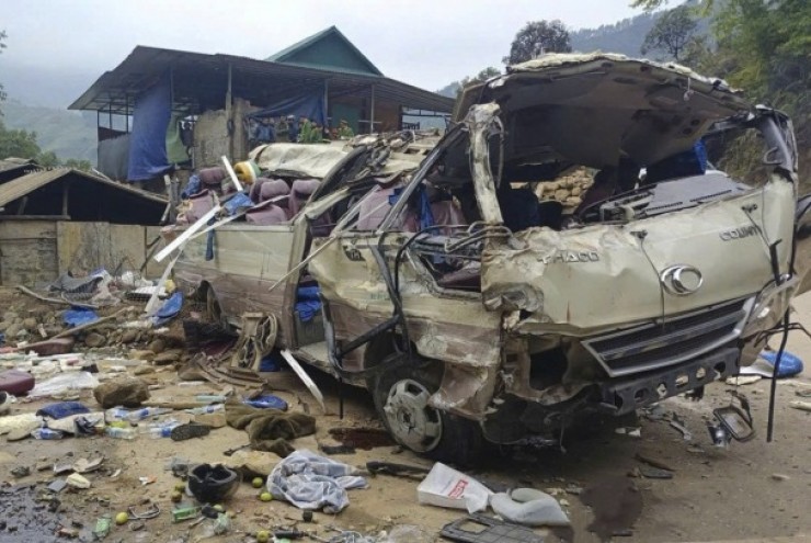 Phút hoảng loạn khi xe chở đoàn thiện nguyện mất phanh khiến 9 người tử vong