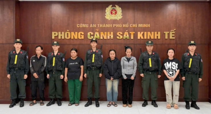 Bắt tạm giam 5 đối tượng sản xuất, buôn bán hàng giả là thuốc chữa bệnh, phòng bệnh.