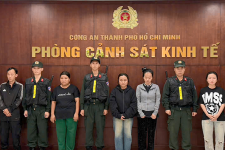 Bắt tạm giam nhóm đối tượng sản xuất dầu gió giả bằng hóa chất