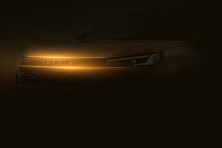 Toyota Việt Nam hé lộ hình ảnh đầu tiên về xe bán tải Hilux mới