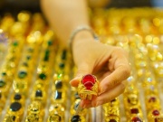 Giá vàng hôm nay 28/12/2025: Gia tăng tích trữ, vàng còn nóng rực