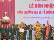 Quân khu 7 đón nhận Huân chương Bảo vệ Tổ quốc hạng nhất