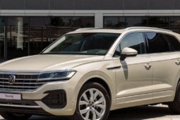 SUV hạng sang giảm giá mạnh, mẫu xe hạ sâu nhất tới 300 triệu đồng