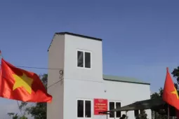 Vượt tiến độ, Quân đoàn 34 bàn giao 5 căn nhà đầu tiên cho người dân vùng lũ Đắk Lắk