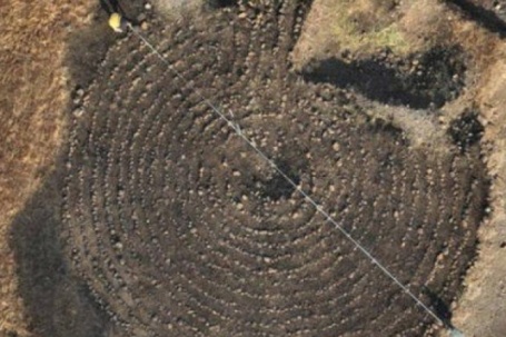 Mê cung 2.000 năm lộ ra giữa thảo nguyên Ấn Độ