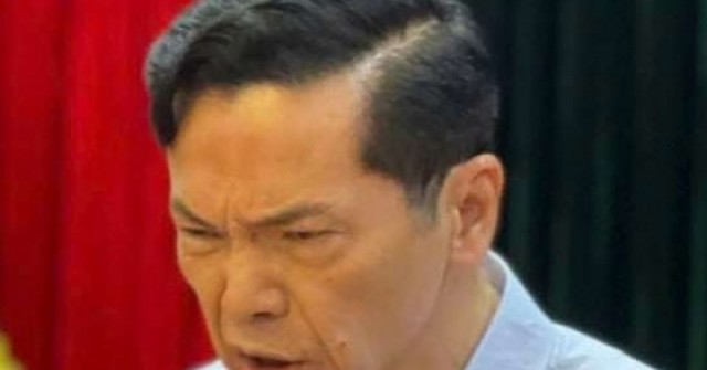 Nghệ sĩ Nhân dân là Phó Bí thư trong phim giờ v...