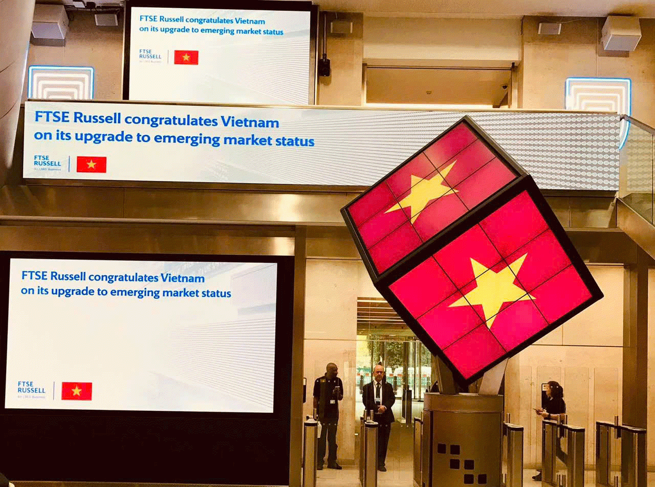 FTSE Russell chúc mừng TTCK Việt Nam được nâng hạng.