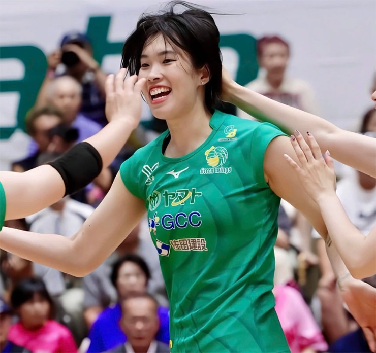 Thanh Thúy ghi 17 điểm, giúp đội nhà chiến thắng