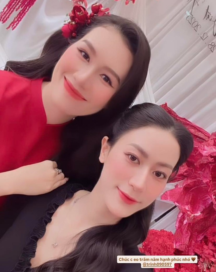 Hoàng Thị Kiều Trinh dự lễ cưới của đồng nghiệp