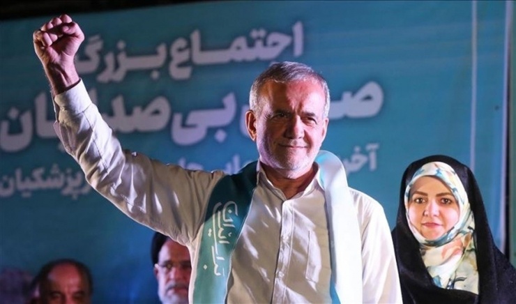 Tổng thống Iran Pezeshkian. Ảnh: Anadolu.