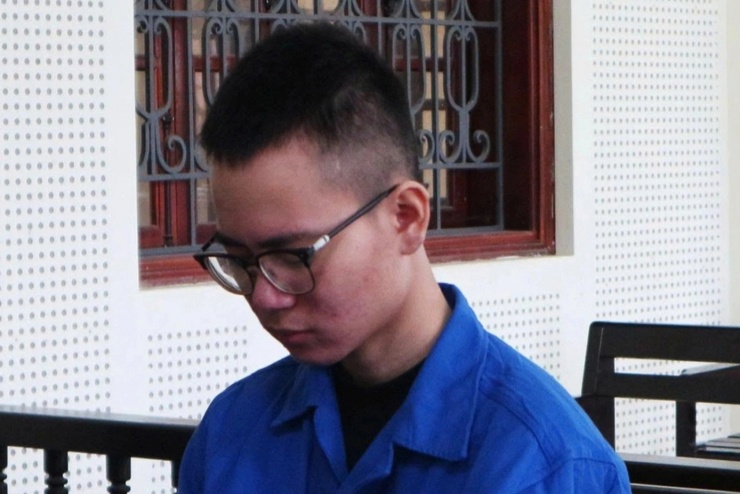 Tú bày tỏ sự ân hận khi đã sát hại bà nội.