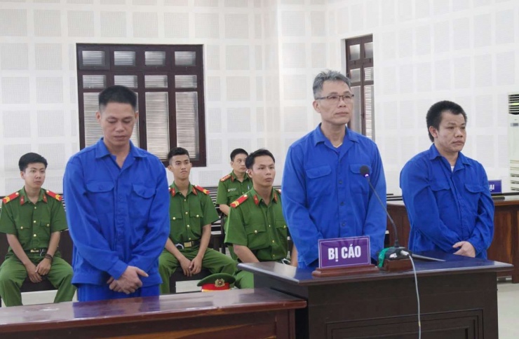 3 đối tượng tại phiên tòa xét xử. Ảnh: Đ.X.