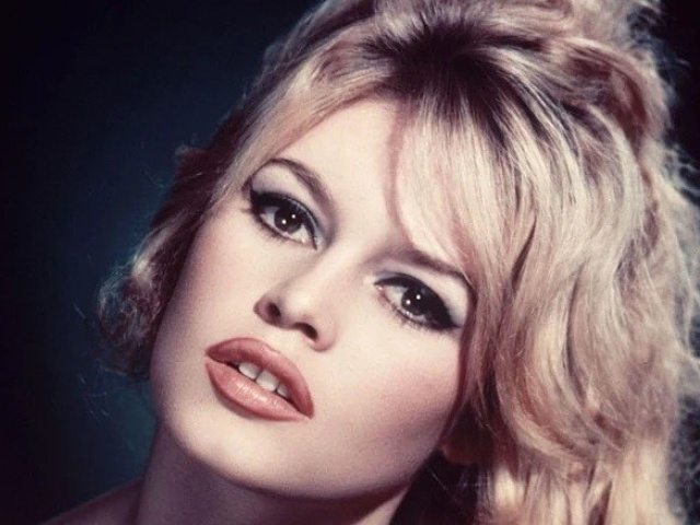 Biểu tượng điện ảnh Pháp Brigitte Bardot qua đời