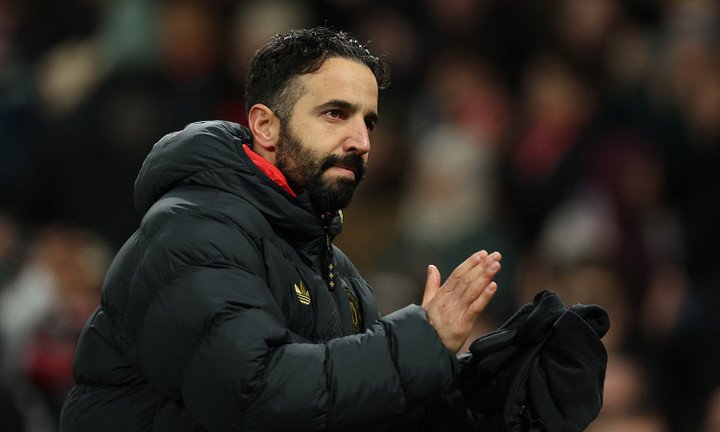 HLV Ruben Amorim bắt đầu tạo ra sự mới mẻ tích cực cho Man Utd. (Ảnh: Reuters)