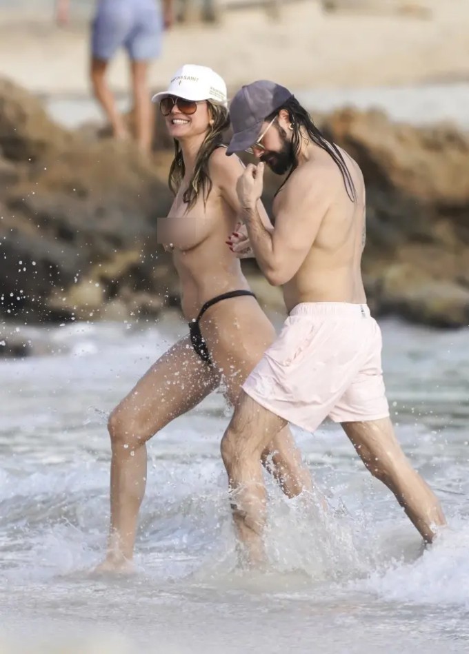Heidi Klum và chồng, Tom Kaulitz, tắm biển St. Barths. Ảnh: Backgrid