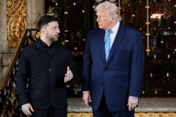 Tổng thống Trump điện đàm ông Putin trước cuộc gặp với Ukraine