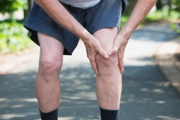 Vì sao các chuyên gia từ châu Âu ưu tiên Hyaluronic Acid trong điều trị thoái hóa khớp?