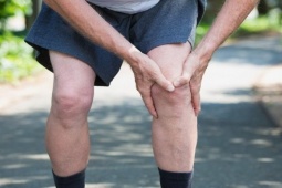 Vì sao các chuyên gia từ châu Âu ưu tiên Hyaluronic Acid trong điều trị thoái hóa khớp?