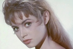 Brigitte Bardot - biểu tượng quyến rũ màn bạc