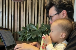 Những sinh viên làm cha mẹ trên giảng đường