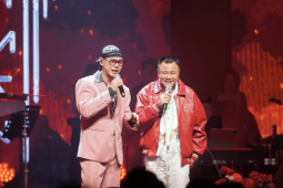 Được Phan Đình Tùng trả cát-sê bằng kim cương, NSND Tự Long nói gì?