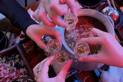 Uống rượu buổi tối, sáng hôm sau cơ thể có còn độ cồn?