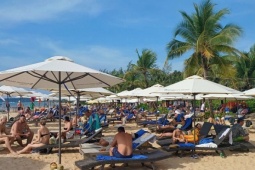 Khách 'đỏ mắt' tìm phòng khách sạn ở Phú Quốc dịp Tết Dương lịch