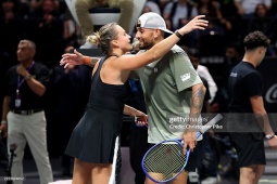 Video tennis Sabalenka - Kyrgios: 2 set so tài, tay vợt hạng 671 chiến thắng