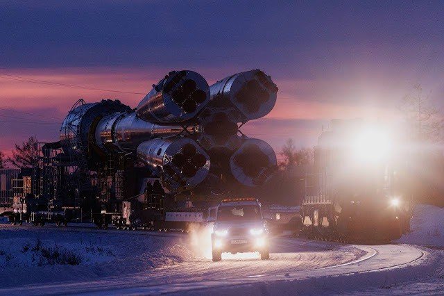 Tên lửa trước khi phóng. (Ảnh: Telegram)