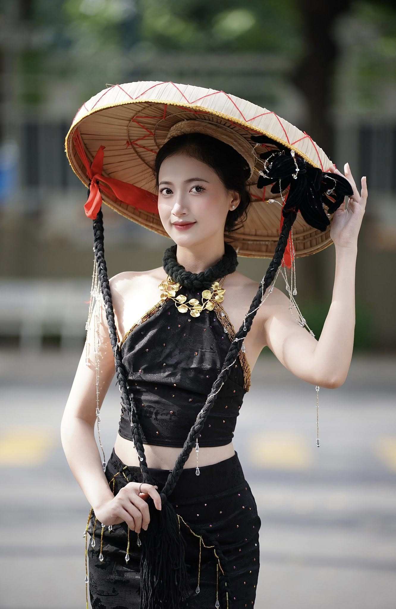 Nữ sinh quê Gia Lai gây chú ý Miss World Vietnam 2025 - 6