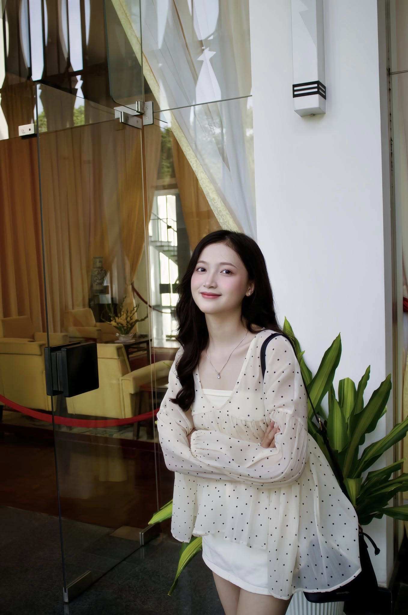 Nữ sinh quê Gia Lai gây chú ý Miss World Vietnam 2025 - 8