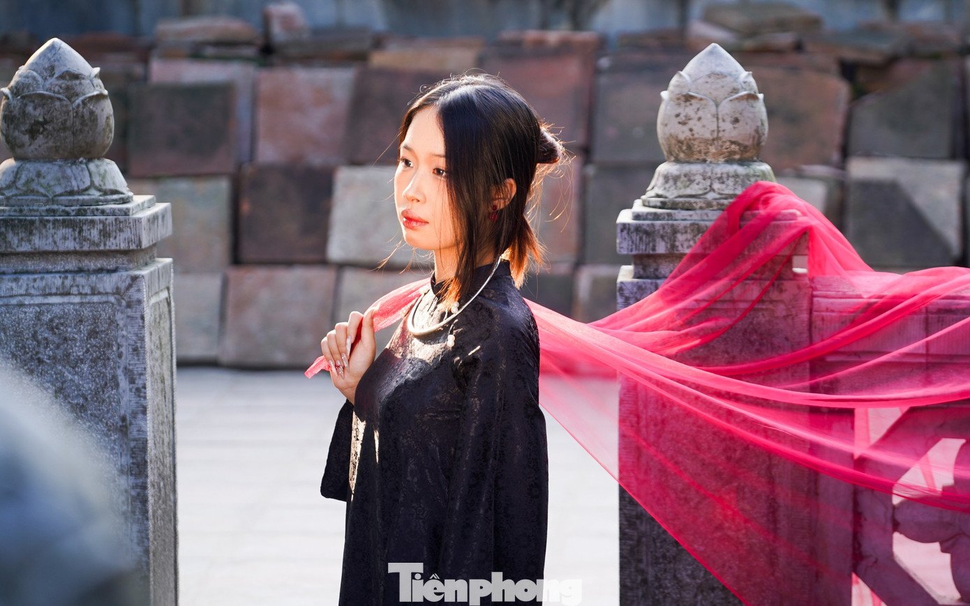 Ngôi đền cổ giữa lòng Hà Nội thành điểm check-in 'bí mật' của giới trẻ - 6