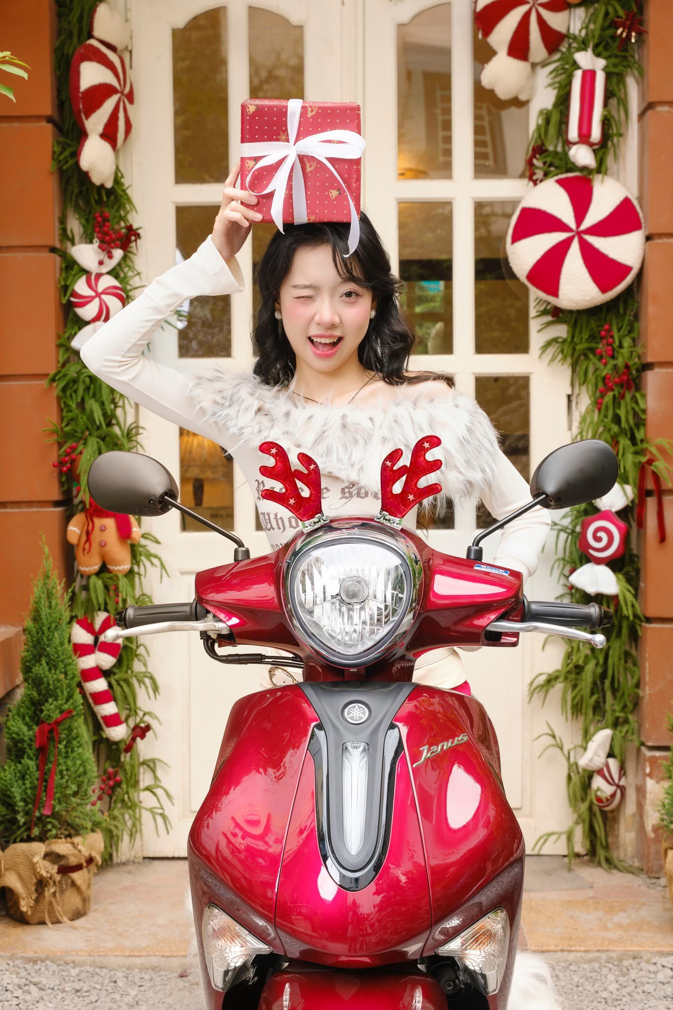 Nhìn lại 2025: Khi "Hệ J Chất Dị" trở thành tuyên ngôn của thế hệ mới - 1