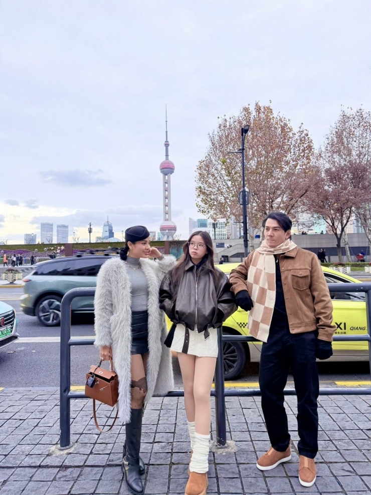 Sao Việt 30/12: Vợ chồng MC Mai Ngọc kỷ niệm một năm ngày cưới - 2