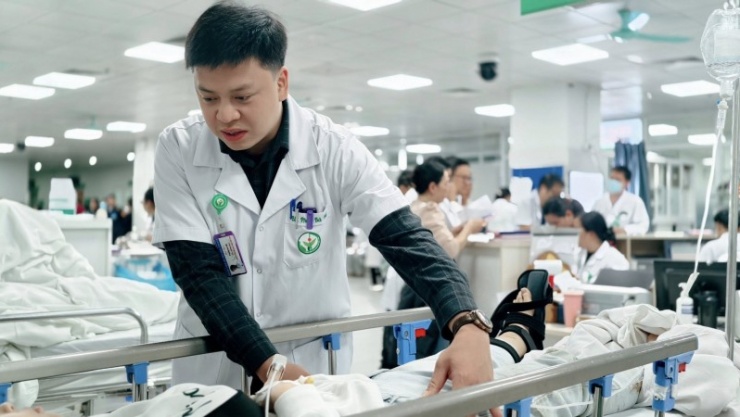 Bệnh nhân điều trị ở Bệnh viện Việt Đức sức khỏe đã ổn định hơn.