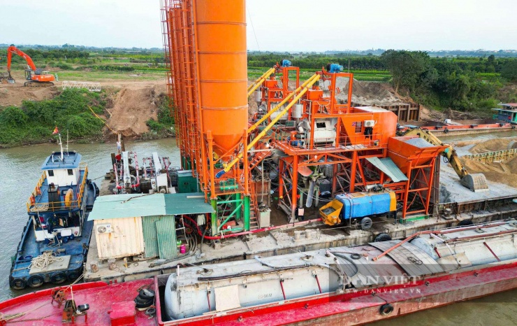 Trên công trường cầu Ngọc Hồi gần 12.000 tỷ đồng bắc qua sông Hồng - 5