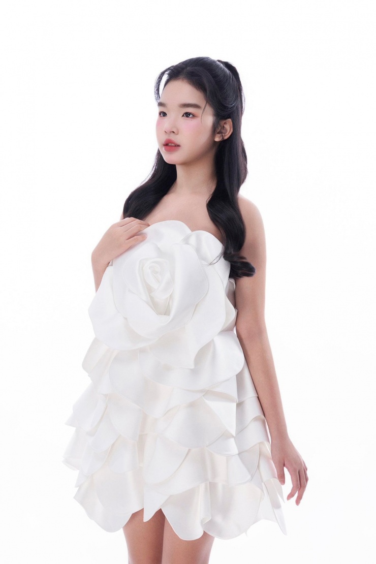 Con gái 12 tuổi của Xuân Lan: Sắc vóc thừa hưởng mẹ siêu mẫu, gen nghệ thuật vượt trội - 9