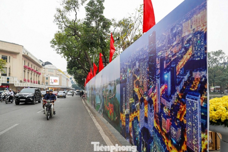 Ngoài hoạt động bắn pháo hoa, Hà Nội còn tổ chức chương trình chào năm mới 2026 (Countdown 2026) diễn ra 19-24h ngày 31/12 tại quảng trường Đông Kinh Nghĩa Thục và không gian phố đi bộ hồ Hoàn Kiếm.