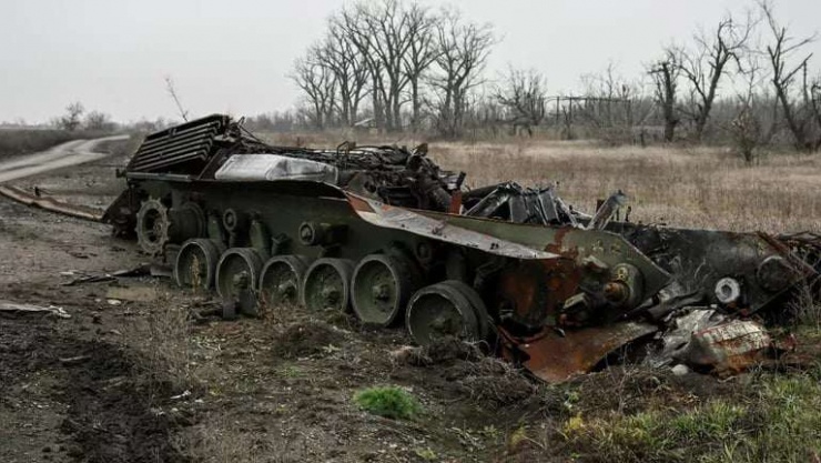 Một chiếc xe tăng Leopard 1 của Ukraine bị phá hủy. Ảnh RIA