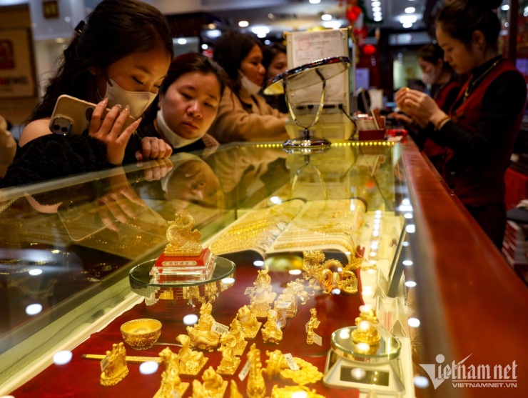 Ba yếu tố khiến giá vàng lao dốc không phanh - 1