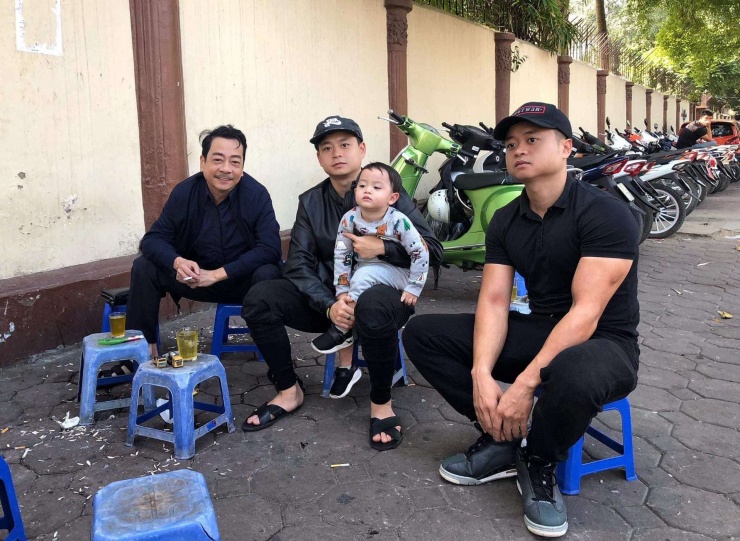 &nbsp;NSND Hoàng Dũng, Hoàng Dương và Hoàng Duy. Ảnh: FBNV