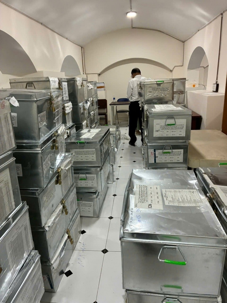 180 thùng đựng hồ sơ vụ án.