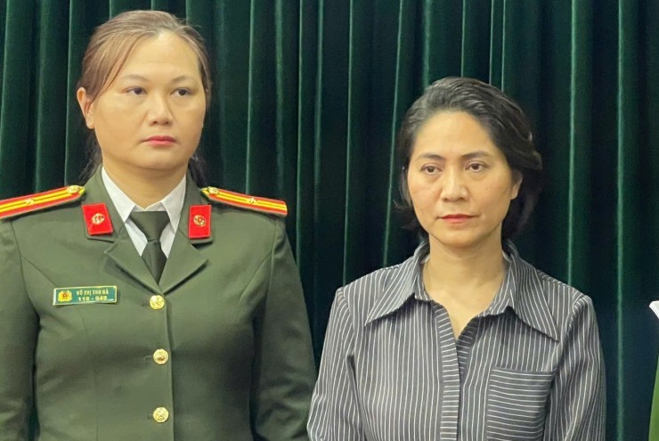 Giám đốc công ty tổ chức 'Về đây bốn cánh chim trời' bị khởi tố tội danh gì?