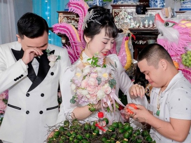 4 khoảnh khắc xúc động lấy nước mắt người xem trong mùa cưới 2025