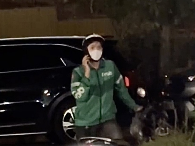 Cô gái 'bom hàng', tặng bữa sáng cho tài xế