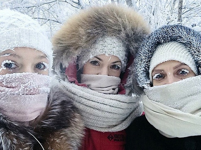 Nơi người dân mặc 10 kg quần áo vì lạnh