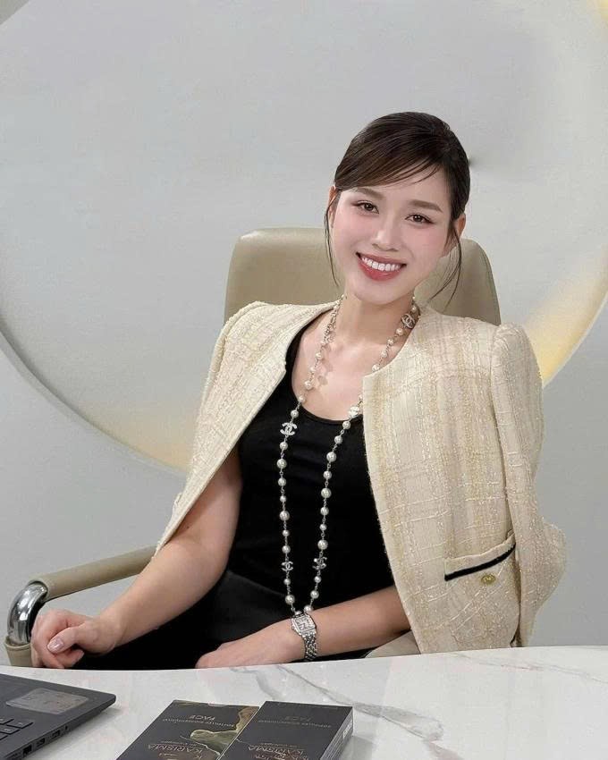 Sao Việt 30/12: Vợ chồng MC Mai Ngọc kỷ niệm một năm ngày cưới - 3