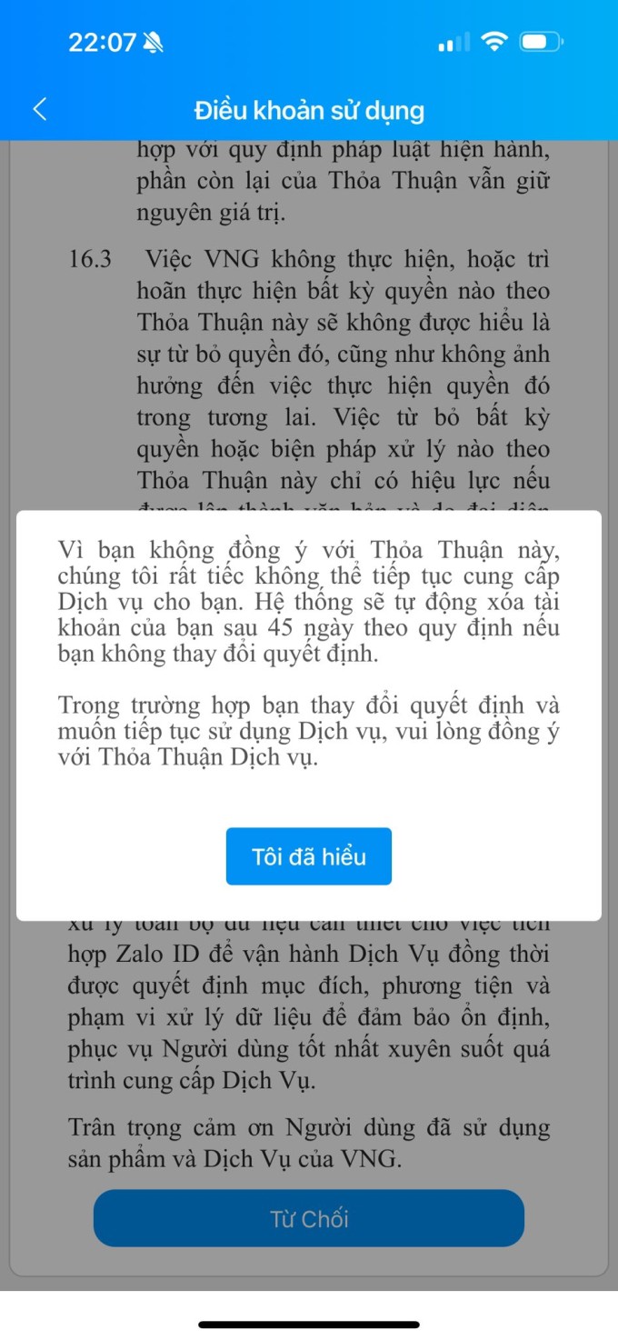 Kim Loan bị khóa tài khoản vì từ chối điều khoản sử dụng mới của Zalo.