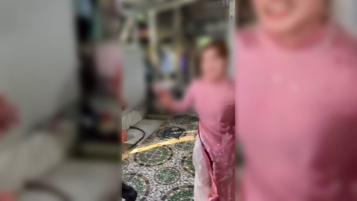 "Cô dâu gặp thần tài", trúng vé số độc đắc ngay ngày cưới - 1